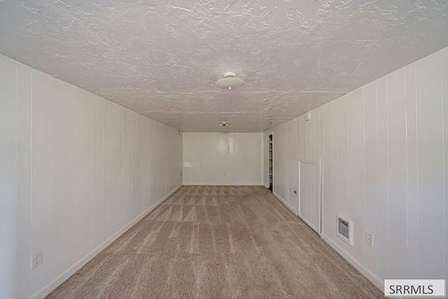 1849 S Higbee Avenue, Idaho Falls, ID 83404