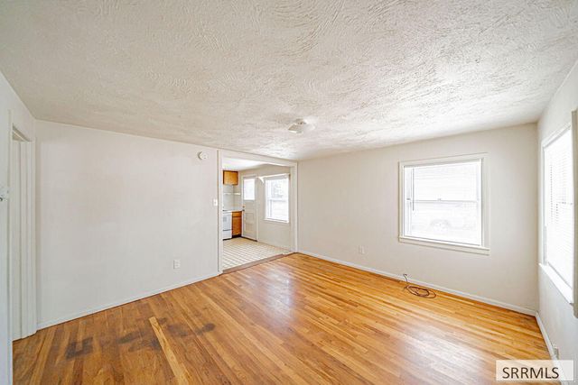 1849 S Higbee Avenue, Idaho Falls, ID 83404
