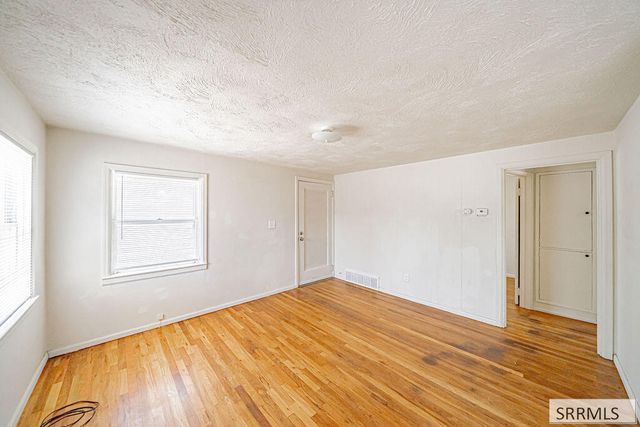 1849 S Higbee Avenue, Idaho Falls, ID 83404