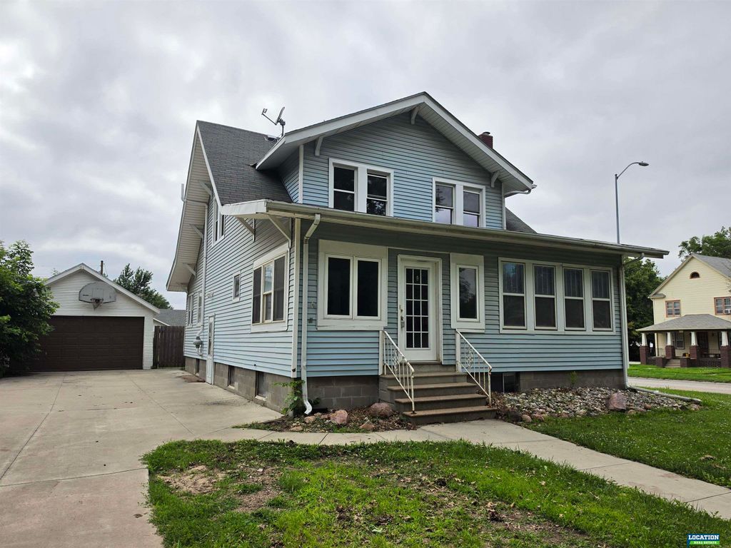 2957 N 54th Street, Lincoln, NE 68504
