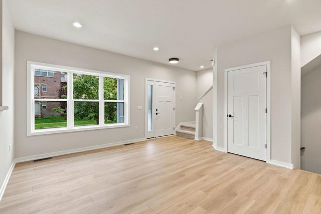 2809 Crinkle Root Drive, Fitchburg, WI 53711