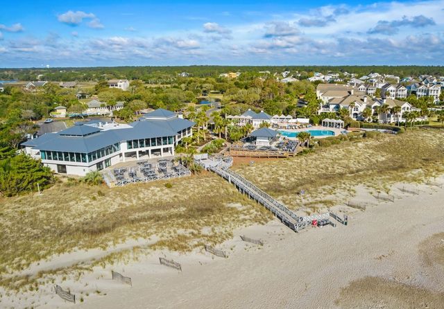 302 Colony Club Dr., Georgetown, SC 29440