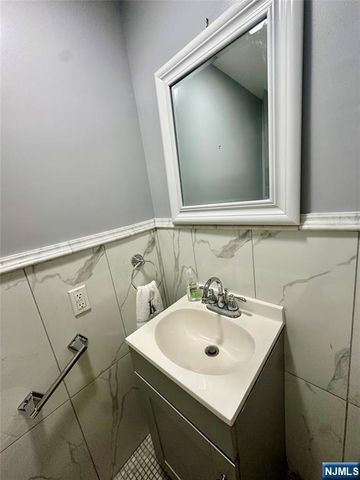 324 77th Street, North Bergen, NJ 07047