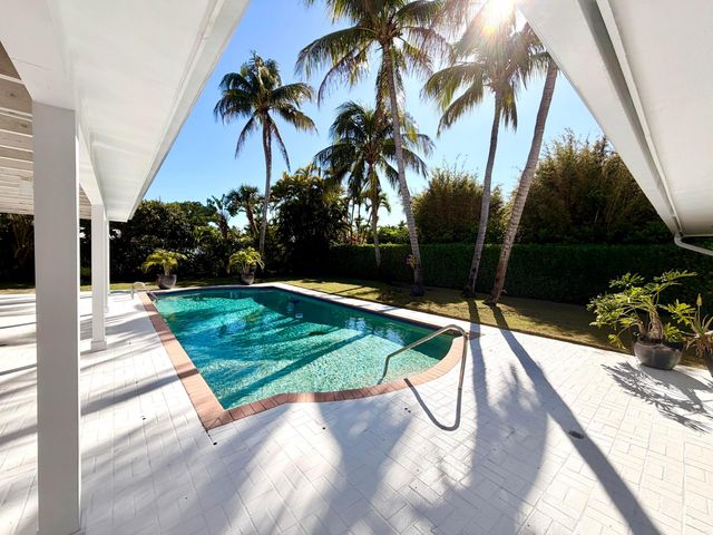 2015 Notre Dame Drive, Lake Worth Beach, FL 33460