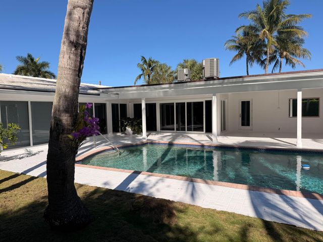 2015 Notre Dame Drive, Lake Worth Beach, FL 33460