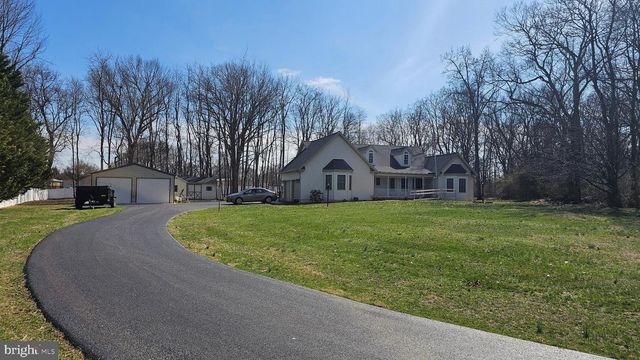 352 DOE RUN RD, Inwood, WV 25428