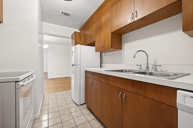 609 Cortlandt Street 3, Houston, TX 77007