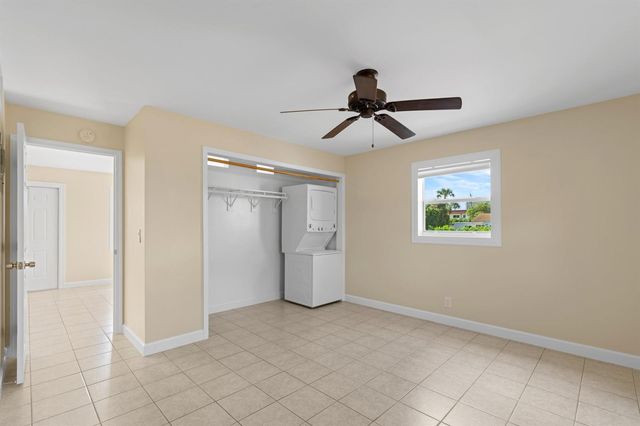 615 NE 7th Avenue, Boynton Beach, FL 33435