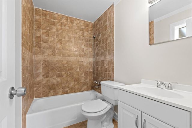 615 NE 7th Avenue, Boynton Beach, FL 33435