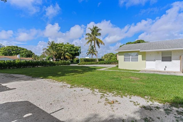 615 NE 7th Avenue, Boynton Beach, FL 33435