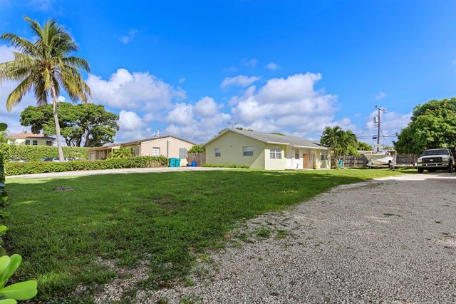 615 NE 7th Avenue, Boynton Beach, FL 33435