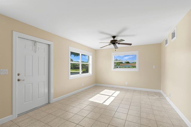 615 NE 7th Avenue, Boynton Beach, FL 33435