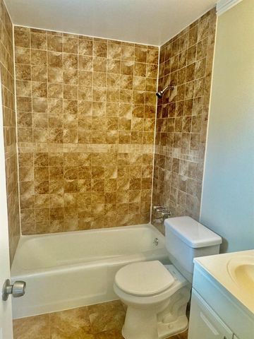 615 NE 7th Avenue, Boynton Beach, FL 33435