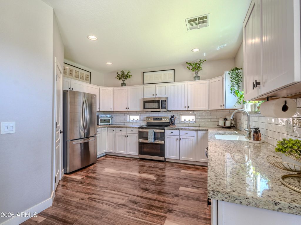 Image 20 of property listing at 21309 E VIA DEL RANCHO Road, Queen Creek, AZ 85142