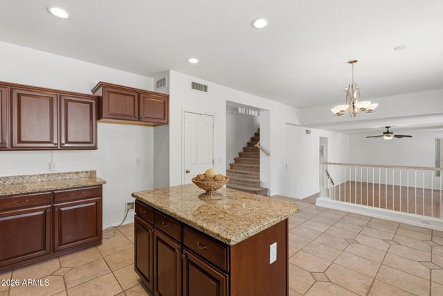 6738 W WAHALLA Lane, Glendale, AZ 85308