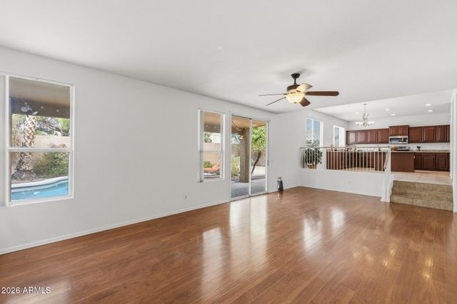 6738 W WAHALLA Lane, Glendale, AZ 85308