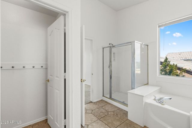 6738 W WAHALLA Lane, Glendale, AZ 85308