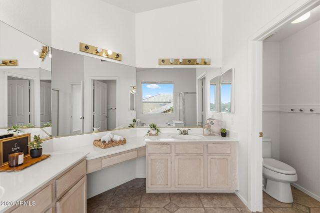 6738 W WAHALLA Lane, Glendale, AZ 85308