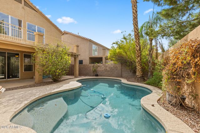 6738 W WAHALLA Lane, Glendale, AZ 85308