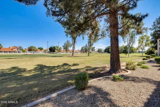 6738 W WAHALLA Lane, Glendale, AZ 85308