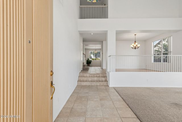6738 W WAHALLA Lane, Glendale, AZ 85308