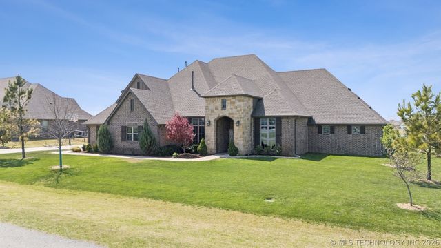 8308 N 152nd East Avenue, Owasso, OK 74055