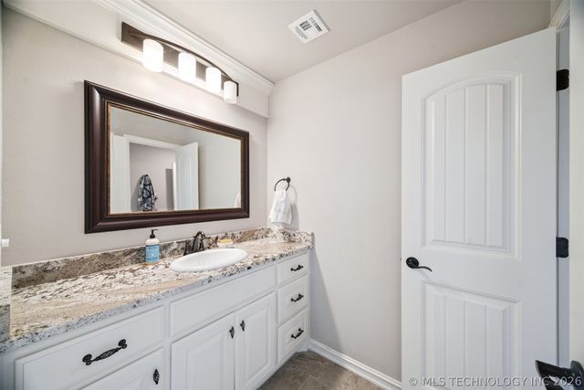 8308 N 152nd East Avenue, Owasso, OK 74055