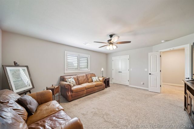 8308 N 152nd East Avenue, Owasso, OK 74055