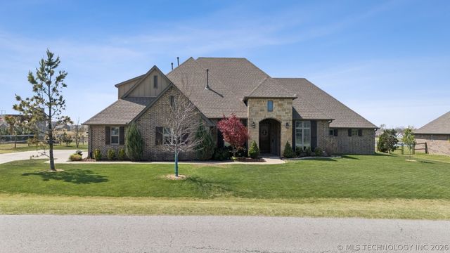 8308 N 152nd East Avenue, Owasso, OK 74055