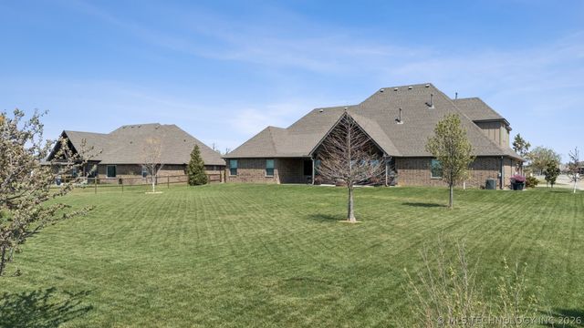 8308 N 152nd East Avenue, Owasso, OK 74055