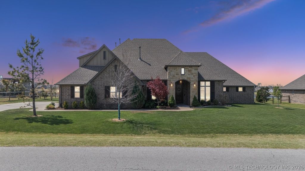 8308 N 152nd East Avenue, Owasso, OK 74055