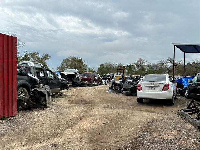 9300 Winkler Drive, Houston, TX 77017