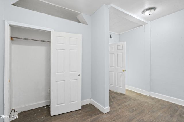 5 West Street, Albany, NY 12206