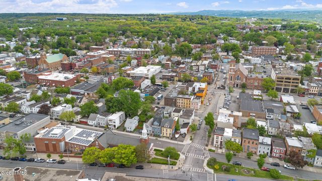 5 West Street, Albany, NY 12206