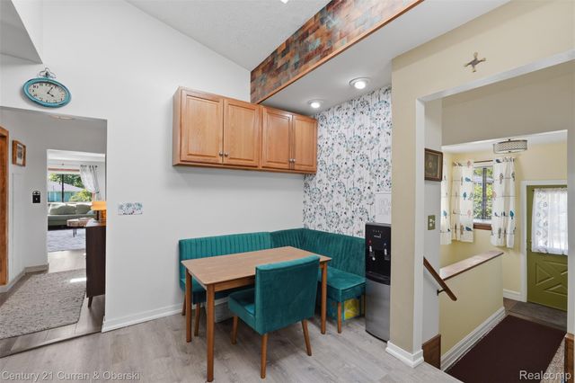 8303 Lagoon Street, Commerce Charter Township, MI 48382