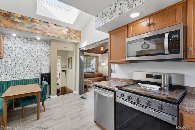 8303 Lagoon Street, Commerce Charter Township, MI 48382