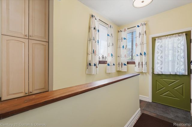 8303 Lagoon Street, Commerce Charter Township, MI 48382
