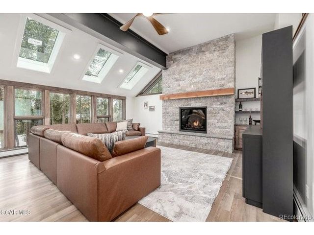 589 Hughes Ave, Fraser, CO 80442