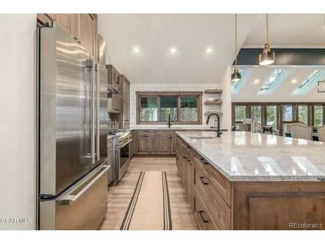 589 Hughes Ave, Fraser, CO 80442