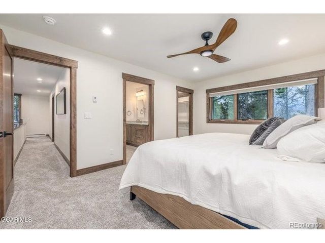 589 Hughes Ave, Fraser, CO 80442