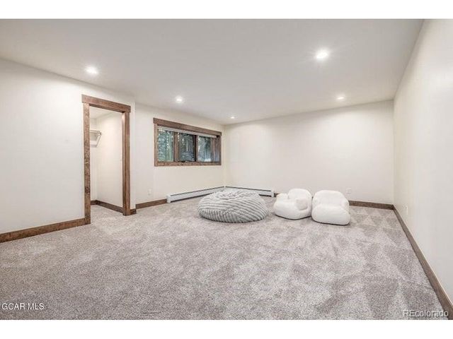 589 Hughes Ave, Fraser, CO 80442