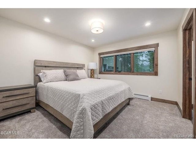 589 Hughes Ave, Fraser, CO 80442