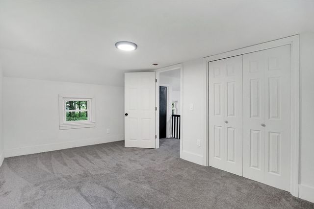 46 Chestnut St Pl, East Longmeadow, MA 01028