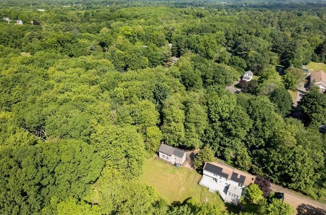 46 Chestnut St Pl, East Longmeadow, MA 01028