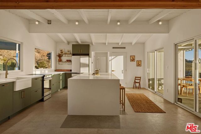 55522 Chaparral Road, Yucca Valley, CA 92284
