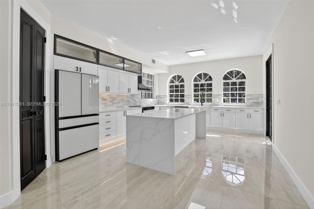 12360 SW 1st St, Plantation, FL 33325