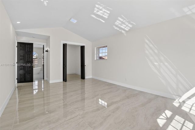 12360 SW 1st St, Plantation, FL 33325