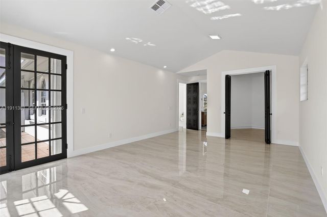 12360 SW 1st St, Plantation, FL 33325