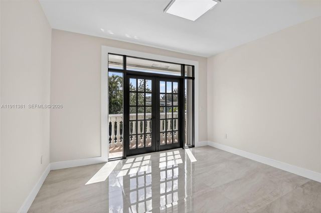 12360 SW 1st St, Plantation, FL 33325