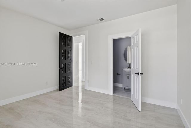 12360 SW 1st St, Plantation, FL 33325